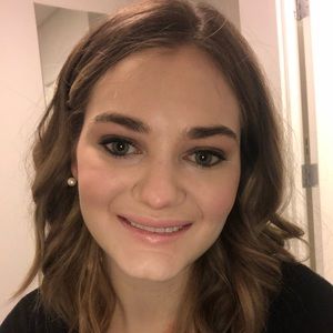 Meet your Posher, Justine